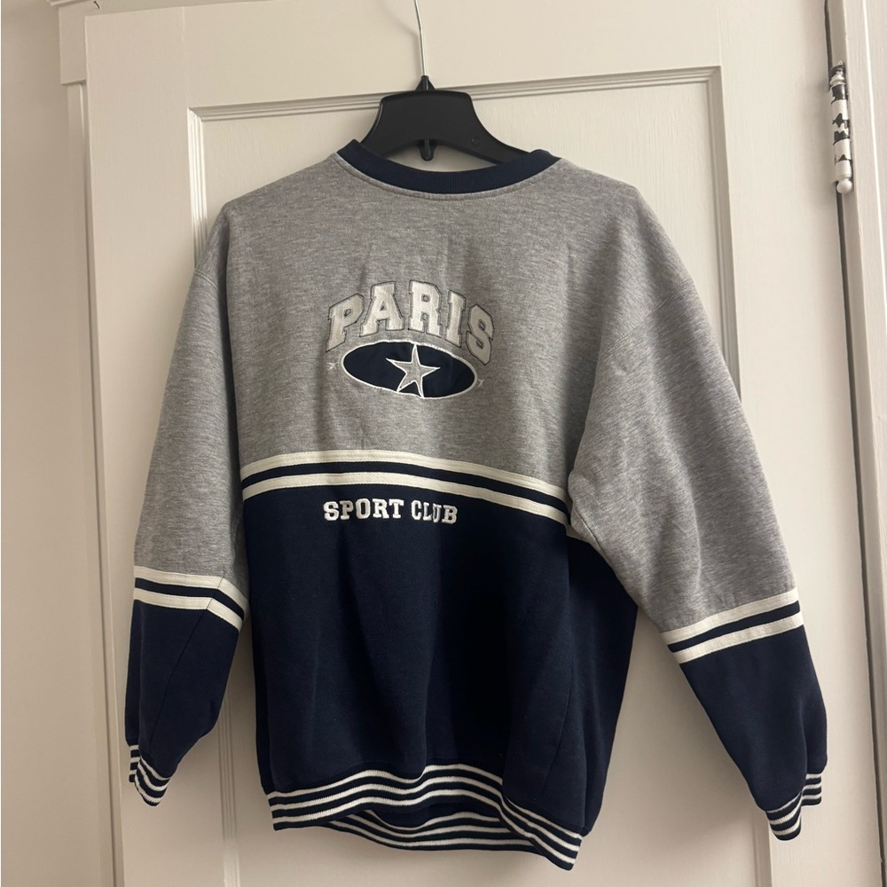 Paris sports club sweatshirt